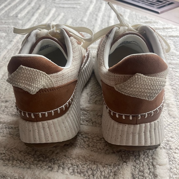 Universal Thread Persephone Sneaker - Picture 5 of 8